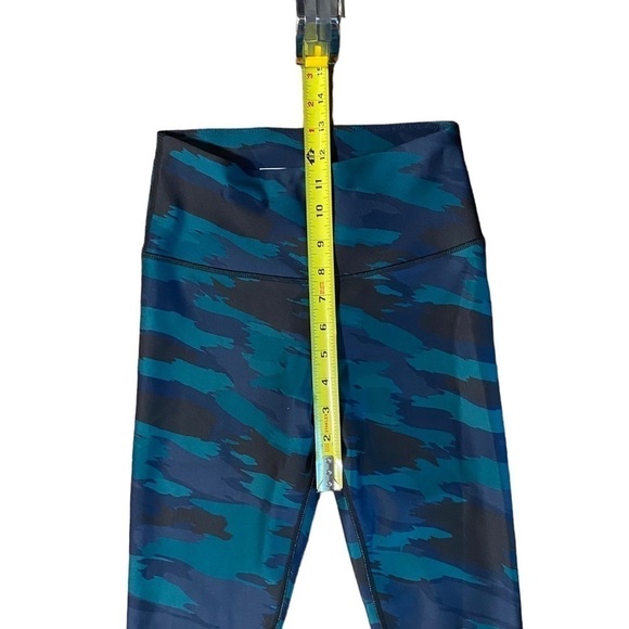Soul By SoulCycle Podium Camo Print Leggings Green Blue High Waist XS RARE - Picture 6 of 12